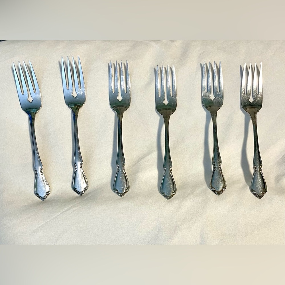 *EUC* ONEIDACRAFT Deluxe Chateau Stainless - 6 Salad Forks - Stainless Steel